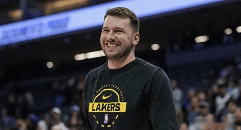  湖人大胜老鹰！文森特+五首齐发挥，八村垒复出，克内克特副作用